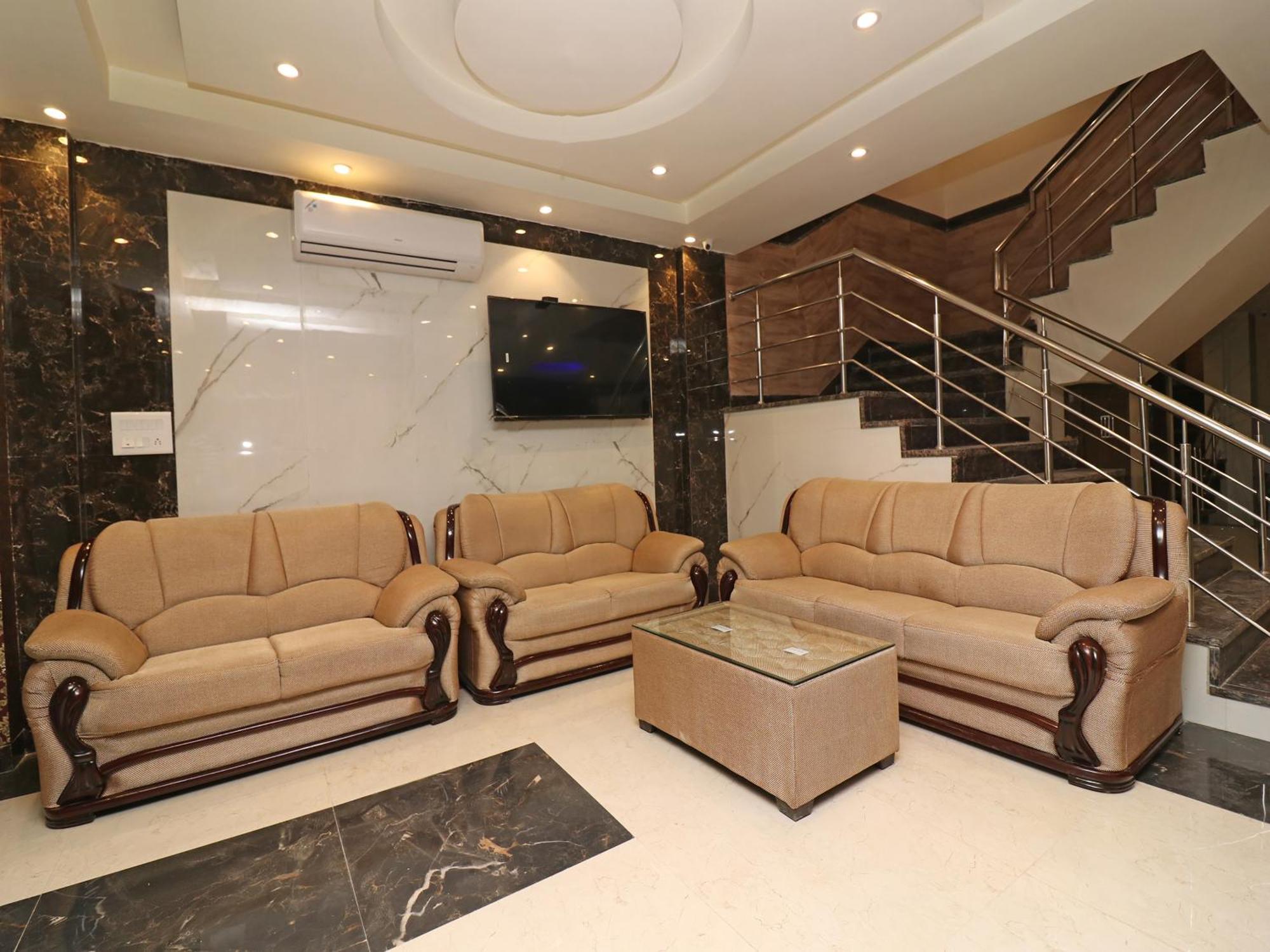 Olivia Hotel 3*